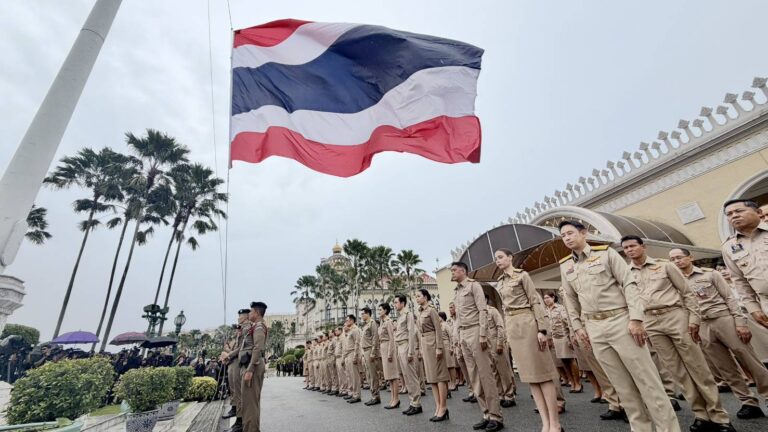 น้อมรำลึกพระมหากรุณาธิคุณ ร.6 นายกฯ อนุทิน นำเคารพธงชาติไทย ครบรอบ 109 ปี